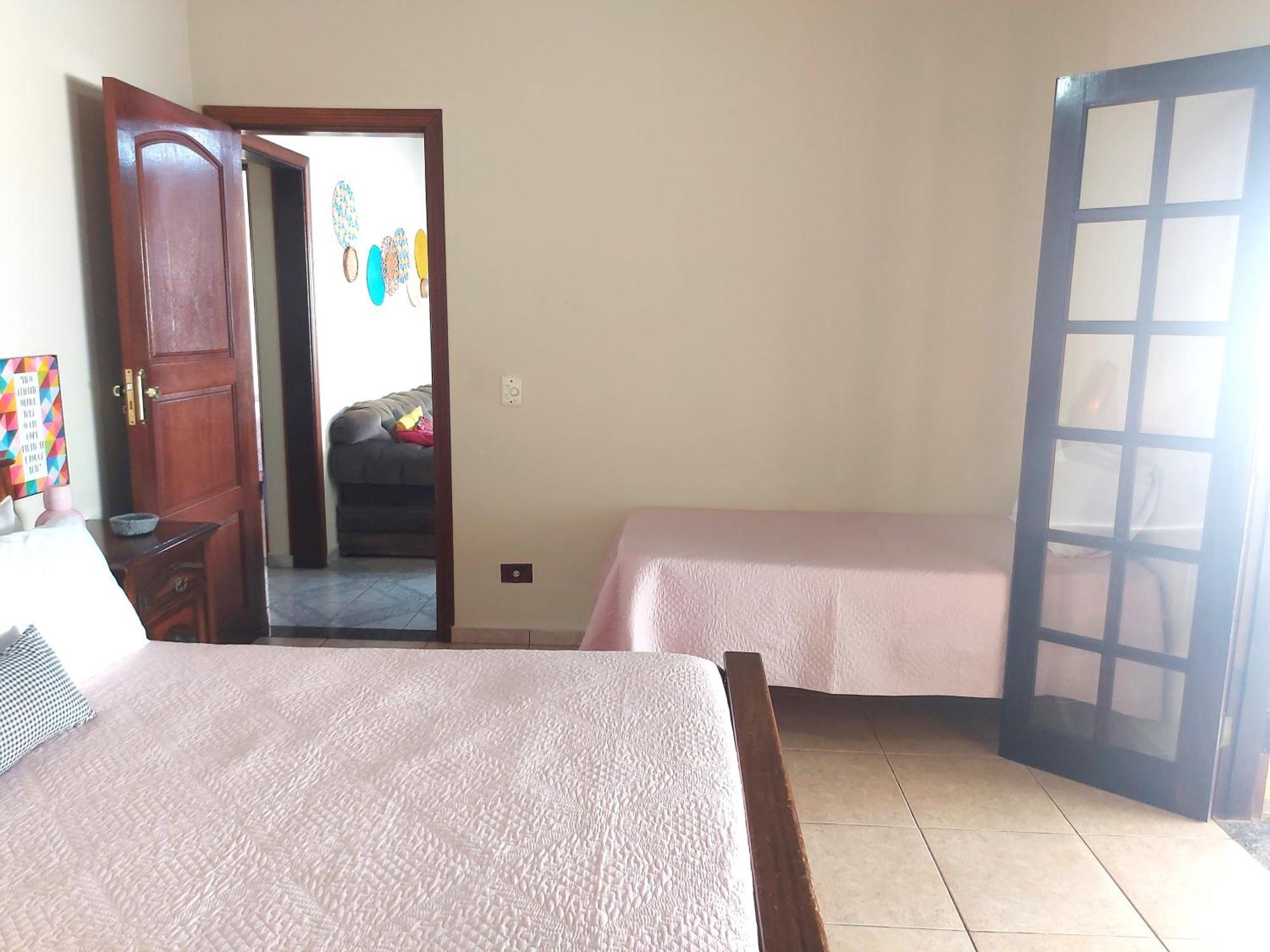 Refúgio Familiar: Piscina, Churrasqueira E Wi-fi Rápido Perto De Sp Holiday home